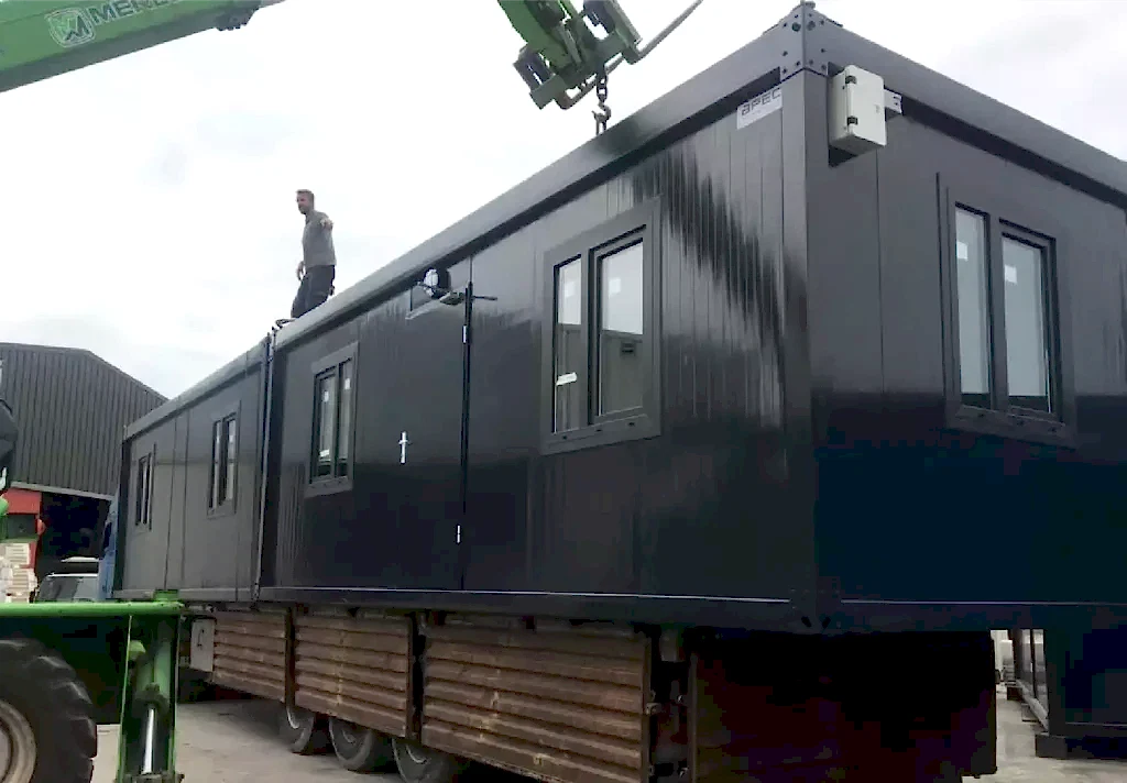 Varlik 141500x min 1